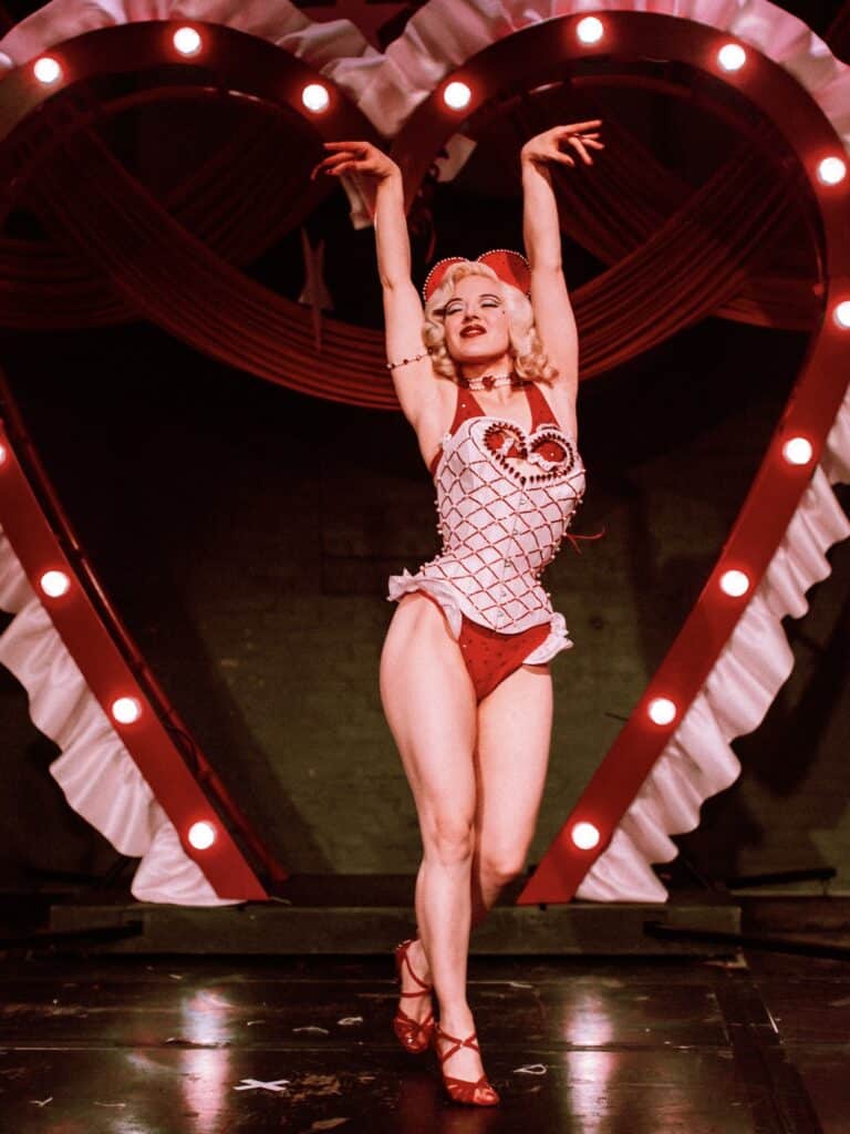 Queen of Hearts act Fay Loren